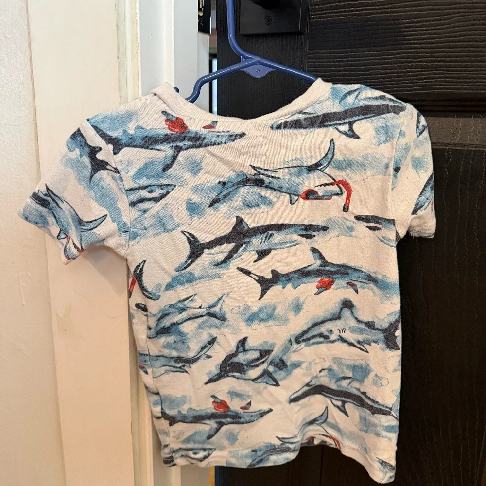 Child of‎ Mine by Carter’s Shark Print Short Sleeve Tee – Size 4T